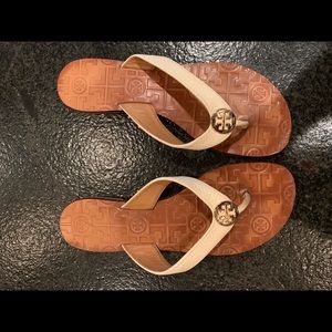 Tory Burch Thora Flip Flop Off White Size 7